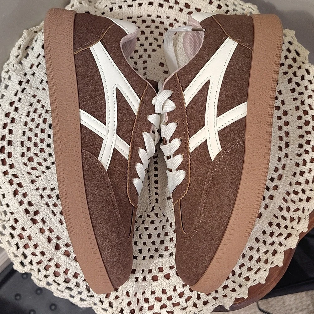 Women's Retro Brown Suede Sneakers Classic Gum Sole Casual Shoes Size 7 38 - Picture 7 of 7